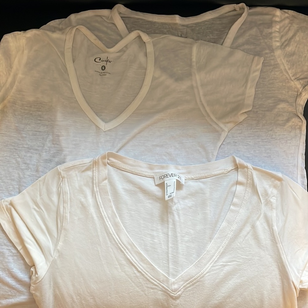 3 white V neck tshirt set